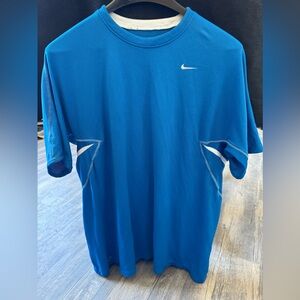 Men’s Nike Fit Dry size xl shirt